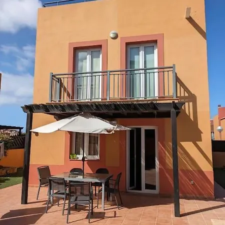 Luxury With Heated Pool In Villa *