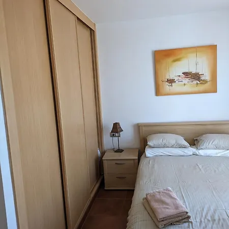 Βίλα Luxury With Heated Pool In